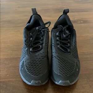 Men's Black Athletic Shoes